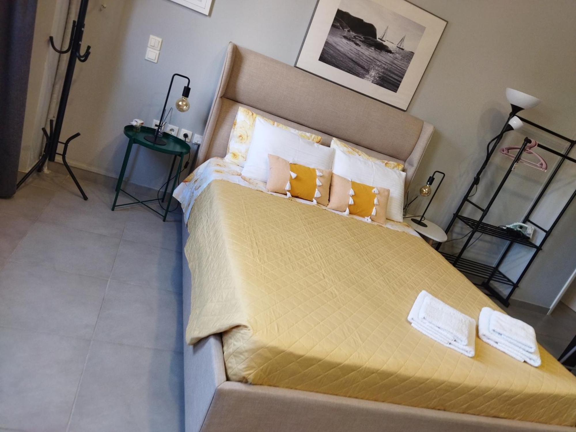 Cozy Apartment Near To The Airport Kouvarás エクステリア 写真